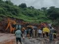 Amba Ghat Landslide: आंबा घाटात दरड कोसळली, दोन्ही बाजूची वाहतूक ठप्प! - Marathi News | Landslide in amba Ghat, traffic on both sides disrupted | Latest maharashtra News at Lokmat.com