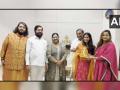 मुकेश अंबानी थेट मुख्यमंत्री एकनाथ शिंदे यांच्या घरी, अनंत-राधिकाच्या लग्नाचे दिले निमंत्रण! - Marathi News | Mukesh Ambani invited CM Eknath Shinde and family for Anant Ambani Radhika Merchant wedding ceremony on 12th July | Latest mumbai News at Lokmat.com