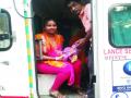 रुग्णवाहिकेत महिला प्रसूत, दोघेही सुखरूप - Marathi News | Ladies in the ambulance, they both are safe | Latest vasai-virar News at Lokmat.com