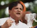 अहमद पटेल यांच्या निधनाने काँग्रेसच्या अडचणी वाढल्या - Marathi News | The demise of Ahmed Patel added to the problems of the Congress | Latest national News at Lokmat.com