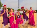 'गुलाबी साडी'ची आनंदी-अंताजीला भुरळ, व्हायरल गाण्यावर केला भन्नाट डान्स - Marathi News | anita date and sandeep pathak dance on viral gulabi sadi song watch video | Latest filmy News at Lokmat.com