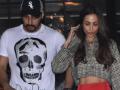 मलायकाला किस करताना दिसला अर्जुन कपूर, व्हायरल झाला फोटो - Marathi News | arjun kapoor shares a photo with malaika arora on her birthday | Latest filmy News at Lokmat.com
