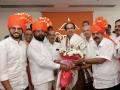 शिवसेनेची राज्यपाल भेटीची खेळी भाजपचं टेन्शन वाढवणारी ! - Marathi News | Shiv Sena pulls BJP tension on governor's visit! | Latest maharashtra News at Lokmat.com