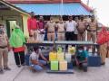 आसेगाव पोलिसांची अवैध दारू व जुगारावर कारवाई - Marathi News | Asegaon police cracks down on illegal liquor and gambling | Latest vashim News at Lokmat.com
