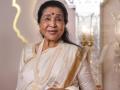 Asha Bhosle Funeral: निरोपाची वेळ आली..! आशा भोसले यांच्या पार्थिवावर आज अंत्यसंस्कार होणार, दुपारी तीन वाजेपर्यंत अंत्यदर्शन - Marathi News | asha bhosle passes away at the age of 92 last rites of legendary singer to be held in mumbai today | Latest filmy News at Lokmat.com