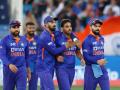 Asia Cup 2022 Ind vs Pak Highlight : रोहित शर्माच्या नेतृत्वाखाली भारताने घडवला इतिहास! ट्वेंटी-२० क्रिकेटमध्ये प्रथमच घडले असे... - Marathi News | T20 Asia Cup 2022 Ind vs Pak Highlight : India for the first time in T20is history gets all the 10 wickets of the innings with Pacers | Latest cricket Photos at Lokmat.com