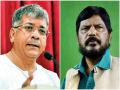 प्रकाश आंबेडकरांशिवाय रिपब्लिकन ऐक्य अशक्य- रामदास आठवले - Marathi News | Republican unity is impossible without Prakash Ambedkar says ramdas athawale | Latest maharashtra News at Lokmat.com