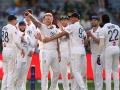 AUS vs ENG Ashes Test : पहिल्या दिवशी १९ विकेट्स! त्यात १४१ वर्षांच्या इतिहासात असं पहिल्यांदाच घडलं - Marathi News | Ashes Series Aus vs Eng Both Australia And England Lost Their First Wicket Without A Run On Board In Their First Innings 19 wickets fall on opening day | Latest cricket News at Lokmat.com