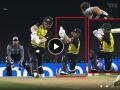 T20 World Cup, AUS vs NZ Live : बॅट,पॅड, बॅट अन् स्टम्प्स! David Warner विचित्र पद्धतीने बाद झाला, न्यूझीलंडला सहज मिळाली मोठी विकेट, Video - Marathi News | T20 World Cup, AUS vs NZ Live : One of the most bizarre and unfortunate dismissals - hit the bat first, then the pads and bounces to the bat again and hit the stumps, Southee cleans up David Warner for 5 in his first ball, Video  | Latest cricket News at Lokmat.com