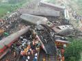 रेल्वे अपघातात जखमींनी भरपाईसाठी काय करावे?  - Marathi News | what should the injured in a train accident do for compensation | Latest national News at Lokmat.com
