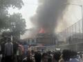 आरोप-प्रत्यारोपांच्या फेरीत झोपड्यांची सुरक्षा वाऱ्यावर - Marathi News | The security of the slums in the round of allegations and counter-allegations | Latest mumbai News at Lokmat.com