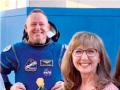 अंतराळवीर बॅरी विल्मोरची पत्नी म्हणते, तो जन्मत: योद्धा आहे! - Marathi News | Astronaut Barry Wilmore's wife says he is a born warrior! | Latest editorial News at Lokmat.com