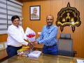 अमरावती महापालिकेच्या अतिरिक्त आयुक्तपदी देविदास पवार ‘जॉईन’ - Marathi News | Devidas Pawar joins as Additional Commissioner of amravati municipal corporation | Latest amravati News at Lokmat.com