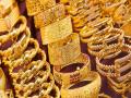 सोन्याचे दर उच्चांकी पातळीवर, १० ग्रॅमसाठी मोजा ६० हजार रुपये - Marathi News | Gold prices at high level, 60 thousand rupees for 10 grams, silver also increased | Latest amravati News at Lokmat.com