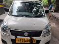 Defective number plate fine: सावधान! कारच्या नंबरप्लेटवर लिंबू-मिर्ची, काळा दोरा लटकवला तर; 5000 रुपयांचे चलन फाडणार - Marathi News | If a lemon-pepper, black rope hangs on the car's number plate; 5000 challan will be torn | Latest auto Photos at Lokmat.com