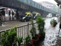 Mumbai Rains Live : मुंबईत जोरदार पावसाची हजेरी, येत्या 24 तासांत मुसळधार पावसाचा इशारा - Marathi News | Mumbai Rain live updates : Mumbai heavy rainfall in mumbai | Latest mumbai News at Lokmat.com
