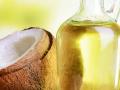 खोबरेल तेल शुद्ध आहे की भेसळयुक्त, कसं ओळखाल? 4 प्रकारे सहज ओळखा खोबरेल तेलातली भेसळ - Marathi News | | Latest sakhi News at Lokmat.com