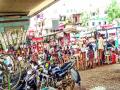 भोसरी उड्डाणपुलाचा श्वास गुदमरतोय, अतिक्रमणाकडे दुर्लक्ष - Marathi News |  Bhosari flypox breathes hard, ignore encroachment | Latest pimpri-chinchwad News at Lokmat.com