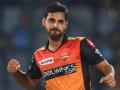 Bhuvneshwar Kumar, IPL 2022 : Mumbai Indians ला रडवणाऱ्या भुवनेश्वर कुमारने केला मोठा पराक्रम; इरफान पठाणला टाकलं मागे - Marathi News | Bhuvneshwar Kumar New Record in IPL 2022 Most Maiden Overs MI vs SRH overtakes Star Indian bowler Irfan Pathan | Latest cricket News at Lokmat.com