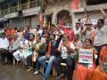 मंदिरे खुली करा; अकोल्यात राम मंदिरासमाेर भाजपचा शंखनाद - Marathi News | Open the temples; BJP's agitation at the Ram temple in Akola | Latest akola News at Lokmat.com
