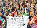 पालिकेच्या आरोग्य सेविकांचे प्रलंबित मागण्यांसाठी आझाद मैदानात धरणे - Marathi News | Placing Azad Maidan for pending demands of Municipal Corporation's health care workers | Latest mumbai News at Lokmat.com