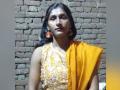 लग्नासाठी तयार व्हायला नवरी ब्युटी पार्लरमध्ये गेली अन् घडलं आक्रित; वराती ऐवजी निघाली अंत्ययात्रा - Marathi News | deoria up bride to be dies road accident trailer hit wedding day tragedy | Latest crime News at Lokmat.com