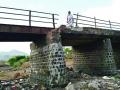 मुशेत नदीवरील नव्या पुलाला हिरवा कंदील - Marathi News | Green bridge on the new bridge on the Mushet River | Latest raigad News at Lokmat.com