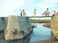 पिवळ्या नदीत वाहून गेली बालिका : पुलावरून पडली नदीत - Marathi News | Girl drown away in Pili Nadi: fell from bridge into river | Latest nagpur News at Lokmat.com
