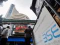 २०२३ च्या अखेरच्या आठवड्यात Sensex मध्ये ११३३ अंकांची उसळी, पाहा कोणत्या कंपनीला सर्वाधिक लाभ - Marathi News | Sensex jumps 1133 points in last week of 2023 see which company gained the most share market | Latest business News at Lokmat.com