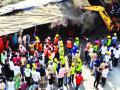 मुंब्य्रात ६४० स्टॉलसह ४५ गाळ्यांवर बुलडोझर - Marathi News | Bulldozer on 45 floors with 640 stalls in Mumbra | Latest thane News at Lokmat.com