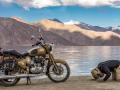 लडाख सर करण्यासाठी बुलेटच का? कारण माहित आहे का? - Marathi News | Why only Royal Enfield bullet used on tour of leh Ladakh? Do you know the reason? | Latest auto Photos at Lokmat.com
