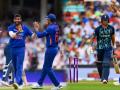 Jasprit Bumrah IND vs ENG 1st ODI: इंग्लंडची दर्यादिली... दारुण पराभव झाल्यावरही दाखवलं मोठं मन; जसप्रीत बुमराहला स्पेशल गिफ्ट देत केला सन्मान - Marathi News | Jasprit Bumrah takes very special gift as England Cricket Board gifts match ball to champion bowler ind vs eng 1st odi | Latest cricket News at Lokmat.com