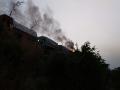 भिवंडीत मालगाडीवर लादलेल्या ट्रकच्या मालास लागली आग - Marathi News | The fire took place in a truck truck loaded on a farewell freight train | Latest thane News at Lokmat.com