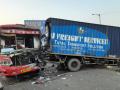 पुण्यात तिसरा अपघात; बसने मालवाहू टेम्पोला दिली धडक, १ ठार - Marathi News | Third accident in Pune; Bus hits freight tempo, 1 killed | Latest crime News at Lokmat.com