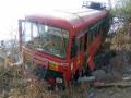 भाविकांच्या बसला अपघात; चालकाने प्रसंगावधानाने जीवीतहानी टळली - Marathi News | Bus accident victims; The driver avoided the incident and did not escape the incident | Latest nashik News at Lokmat.com