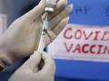 Corona Vaccination: राज्यात लसीकरणाला खीळ; अनेक ठिकाणी केंद्रे बंद, यंत्रणाही हतबल - Marathi News | Corona vaccination stopped in the state; Centers are closed in many places | Latest maharashtra News at Lokmat.com