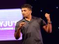 Byju's Raveendran: झटपट श्रीमंत! BYJU च्या मालकाने जगप्रसिद्ध आनंद महिंद्रा, राकेश झुनझुनवालांनाही मागे टाकले - Marathi News | lerning app Byju's Raveendran now richer than Rakesh Jhunjhunwala, Anand Mahindra | Latest business Photos at Lokmat.com