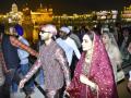 दीपवीरने दिली सुवर्णमंदिराला भेट, फोटो व्हायरल - Marathi News | deepika padukone and ranveer singh seek blessings at golden temple on 1st anniversary | Latest filmy News at Lokmat.com