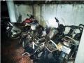जप्त केलेल्या दुचाकींना आग, कल्याणची घटना : फटाक्यामुळे आग? - Marathi News | Fire on confiscated two-wheelers, welfare incident | Latest kalyan-dombivli News at Lokmat.com