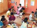 पाच हजार अंगणवाडी सेविकांना एक काेटी - Marathi News | One girl to five thousand Anganwadi workers | Latest raigad News at Lokmat.com