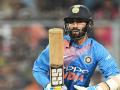 बॅट ही शेजाऱ्याच्या पत्नीसारखीच : दिनेश कार्तिक - Marathi News | Bat is like a neighbor's wife: Dinesh Karthik | Latest cricket News at Lokmat.com