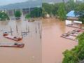 Chiplun Flood: चिपळूण बस स्थानक पाण्याखाली, गाड्याही गेल्या वाहून, फोटो अन व्हिडिओ व्हायरल - Marathi News | Chiplun Flood: Chiplun bus stand under water, trains carrying past, photo and video viral | Latest ratnagiri News at Lokmat.com