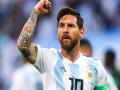 मेस्सीने हॅट् ट्रिकसह मोडला पेलेचा ५० वर्षे जुना विक्रम - Marathi News | Messi breaks Pel's 50-year-old record with a hat-trick | Latest other-sports News at Lokmat.com