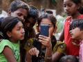 मोबाइलमुळे मुलांना 30 शब्दही लिहिणे कठीण; पालकांना लागली चिंता - Marathi News | Because of mobile, it is difficult for children to write even 30 words | Latest national News at Lokmat.com