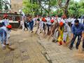 महात्मा गांधी जयंतीदिनी छत्रपती शिवाजी महाराज मैदानात स्वच्छता मोहीम - Marathi News | Cleaning campaign at Chhatrapati Shivaji Maharaj Maidan on Mahatma Gandhi Jayanti | Latest mumbai News at Lokmat.com