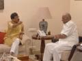 शरद पवारांना भेटले राऊत, प्रकृतीची विचारपूस अन् सांगितली 'अंदर की बात' - Marathi News | Sanjay Raut met Sharad Pawar, inquired about his health and told 'jail ki baat' | Latest mumbai News at Lokmat.com