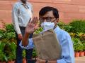 राऊत गुप्त मोहिमेवर दिल्लीत, महाराष्ट्राबाबत लवकरच महत्त्वाच्या निर्णयाची चर्चा - Marathi News | Discussion of important decision regarding sanjay Raut Gupta campaign in Delhi, Maharashtra soon | Latest national News at Lokmat.com