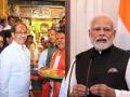 "मोदीला मी देव मानत नाही"; उद्धव ठाकरेंनी तुळजापुरातून रणशिंग फुंकले - Marathi News | On seeing Tulja Bhawani, Uddhav Thackeray blew his trumpet of loksabha and critics on Narendra Modi | Latest dharashiv Photos at Lokmat.com