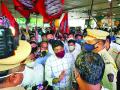 प्रवास करण्याआधीच मनसैनिकांना अटक - Marathi News | Mansainiks arrested before traveling | Latest thane News at Lokmat.com