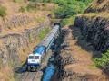 विद्युतीकरण पूर्ण; कोकण रेल्वेवर आता नाही ‘धुरांच्या रेषा’ - Marathi News | Konkan Railway will run on electricity from September 15 | Latest maharashtra News at Lokmat.com